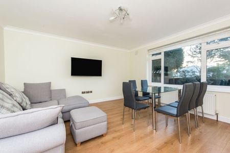 3 double bedroom apartment in Central Ealing, Grange Road, London, W5 5QR - Photo 4