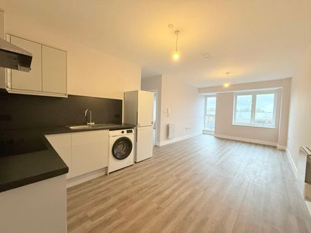 Zinc House, Camberley, Surrey, GU15 - Photo 3