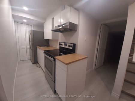 For Lease - 1331 Major Mackenzie Drive Unit# 102 Lower, Vaughan, Ontario - Photo 4