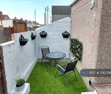 3 bedroom terraced house to rent - Photo 2