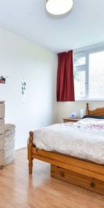 Hunter Close, SW12 8EQ, London - Photo 3