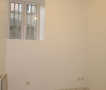 Location Appartement 3 pièces 42m² LA FERTE MACE 61600 - Photo 2