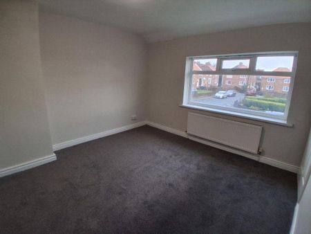 2 bedroom semi-detached house to rent - Photo 3