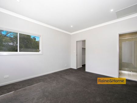 EXECUTIVE PROPERTY - Photo 3