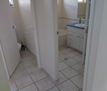 Sippy Downs - Photo 3