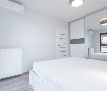 Warszawa, Mokotów, Służewiec, Jana Woronicza - Photo 4