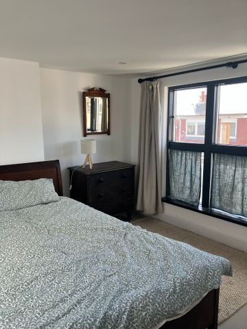 3 Bed Terraced House, Stanley Street, BN2 - Photo 3