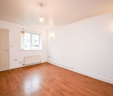 Oakwood Park, CH43 7RU, Prenton - Photo 3