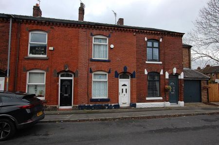 2 bedroom terraced house to rent - Photo 4