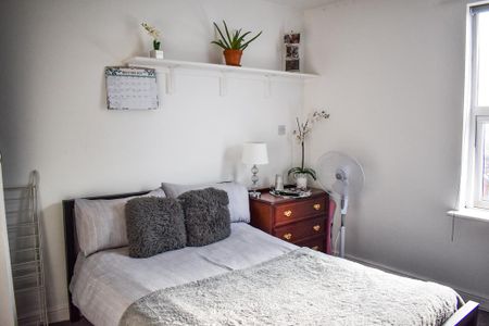 5 bedroom terraced house to rent - Photo 5