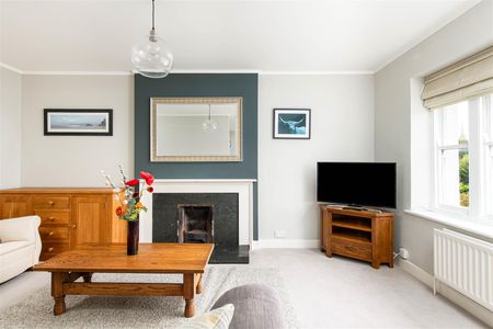 3 bed apartment to rent in Pembroke Road, Bristol, BS8 - Photo 3