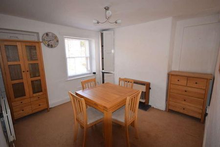 Roanhead Lane, Barrow In Furness, LA14 - Photo 3