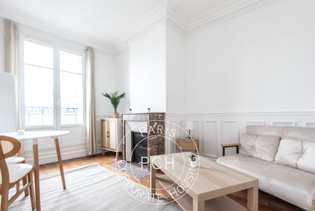 Rue Mathurin Régnier, - Photo 4