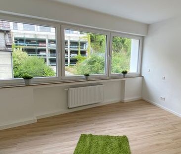 Renovierte 4-Zimmer-Wohnung im Herzen von Bergisch Gladbach - Foto 3