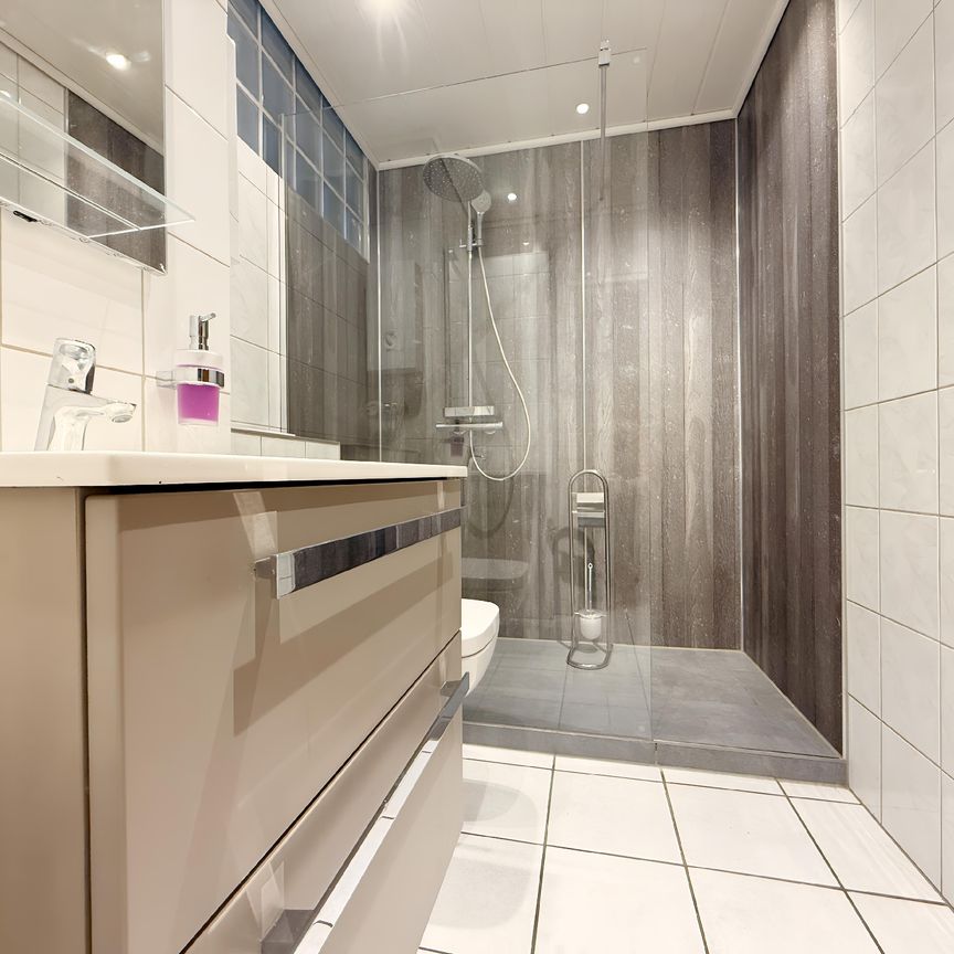 HELLE 2-ZIMMERWOHNUNG ZU MIETEN! - Photo 1