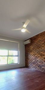 SUNNYBANK HILLS PRIMARY SCHOOL CATCHMENT -2 BEDROOMS TOWNHOUSE - Photo 4