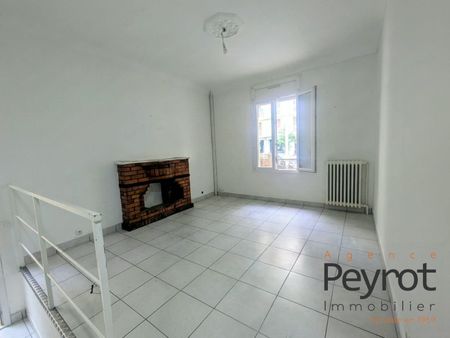 Location Appartement 4 pièces 100m² PERPIGNAN 66000 - Photo 2
