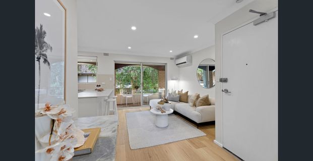 Renovated Coastal Retreat in the Heart of Dee Why - Photo 1