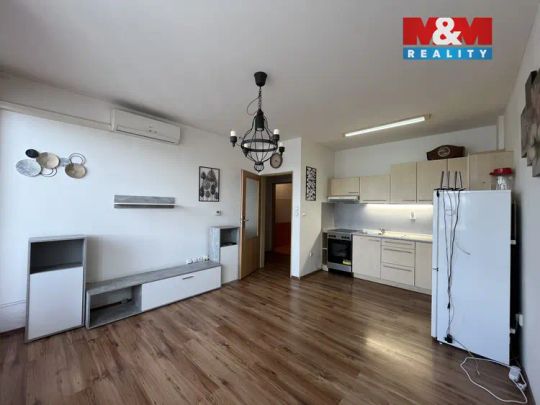 Pronájem bytu 2+kk, 55 m - Fotografie 1