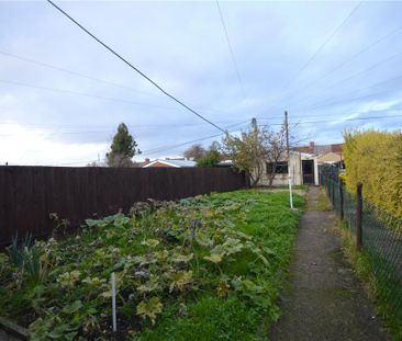 4 bedroom terraced house to rent - Photo 2