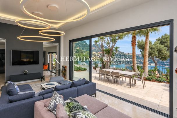 Villa contemporaine avec vue sur la Rade - Photo 1