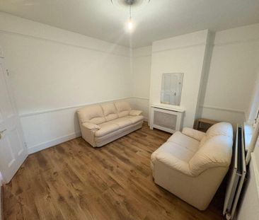 4 bedroom house to rent - Photo 2