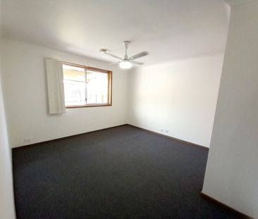 LARGE 3 BEDROOM FAMILY HOME WITH OUTDOOR AREA - Photo 1