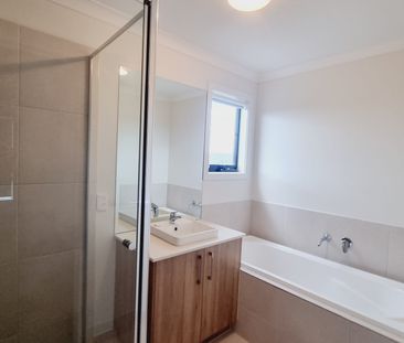 Stunning Family Home - Photo 1