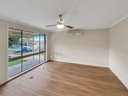 8 Dargie Avenue, 4301, Collingwood Park Qld - Photo 3