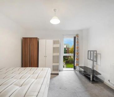 2 bedroom flat to rent - Photo 6