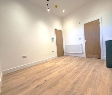 Studio to rent - Photo 6