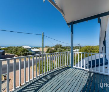 Coastal Elegance Meets Contemporary Comfort - WITH OCEAN VIEWS - Photo 2