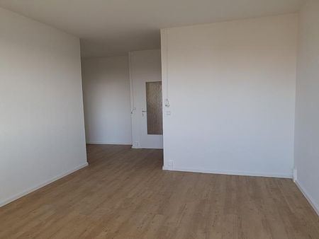 TOP-sanierte 2,5-R.-Wohnung mit Balkon - Haus mit Aufzug! - Photo 5