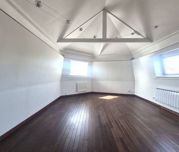 Location Appartement 2 pièces 62m² LINSELLES 59126 - Photo 2