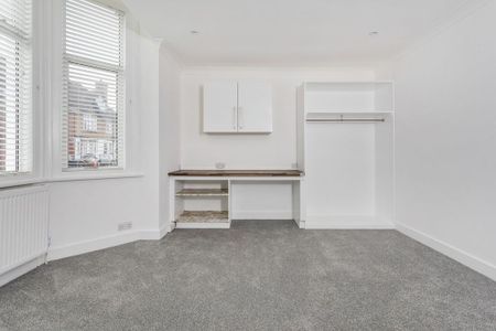 1 bedroom ground floor flat to rent - Photo 4