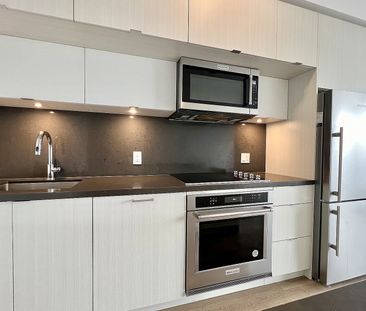 For Lease - 585 Bloor Street Unit# 4215, Toronto, Ontario - Photo 1