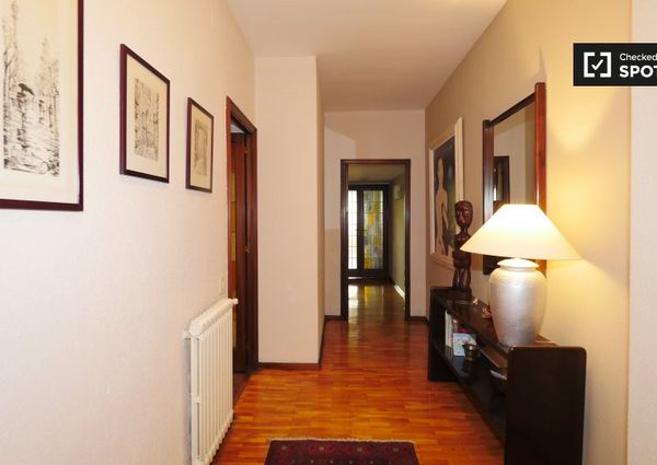 Mieszkanie na wynajem - 120 m² - 5 pokoi Barcelona Katalonia