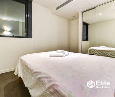 In the heart of Melbourne CBD - Photo 6