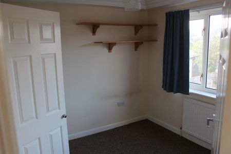 3 bedroom house to rent - Photo 3