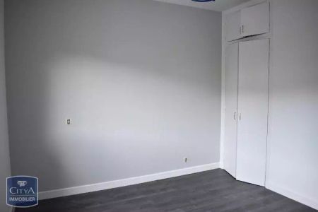 Appartement à louer 4 pièces 83.56m² - Photo 3