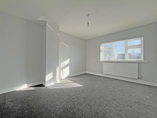 3 bedroom End of terrace house to rent - Photo 1