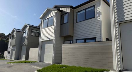 Brand NEW in Rangi Zone! - Photo 2