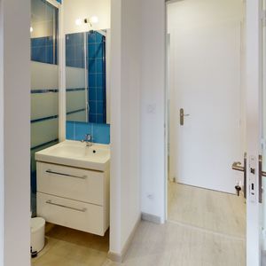 MURET F Roommate 3 Bedrooms at Toulouse - Photo 3