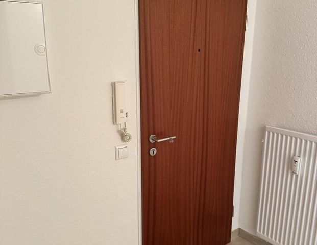Erstbezug nach Renovierung: Moderne 2-Zimmer-Wohnung mit Süd-Balkon in Halstenbek - Foto 1