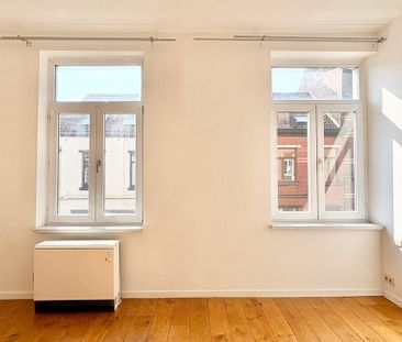 Woning te huur in Sint-Lambrechts-Woluwe voor € 1.150 met 1 slaapkamer - Photo 1