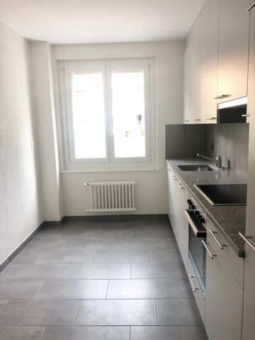 Appartement récemment rénové de 3 pièces situé au 1er étage - Photo 5
