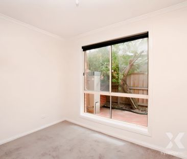 2 Bed, 1 Bath - Photo 4