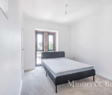 4 bedroom townhouse to rent - Photo 4