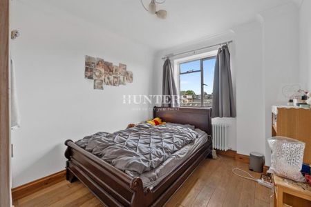 3 bedroom flat to rent - Photo 4