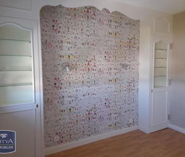 Location Appartement 5 pièces 108m² BOURG EN BRESSE 01000 - Photo 2